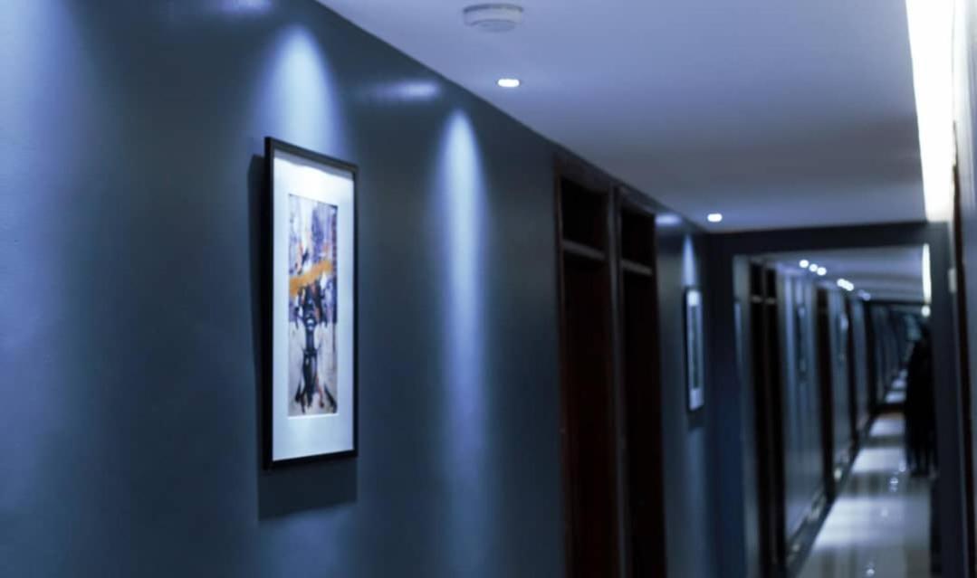 Blue Berries Hotel エンテベ エクステリア 写真